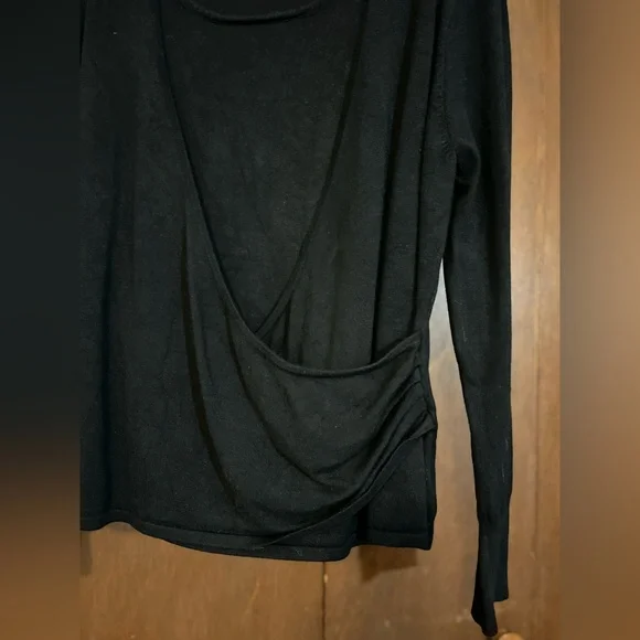 APT.9 XL Sweater, black, flattering mock wrap design, cuff sleeves - Picture 5 of 8